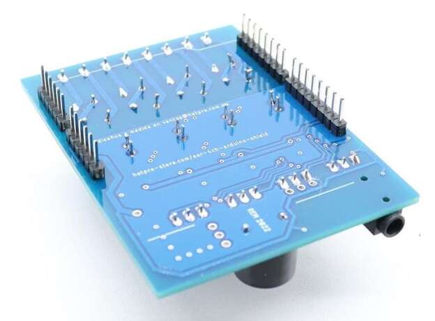 Foto inferior del modulo de relevadores G3MB-202P para Arduino UNO R3