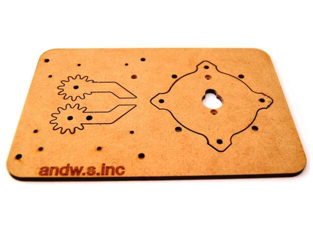 Brazo robótico MeArm HeTPro 3DOF MDF chico